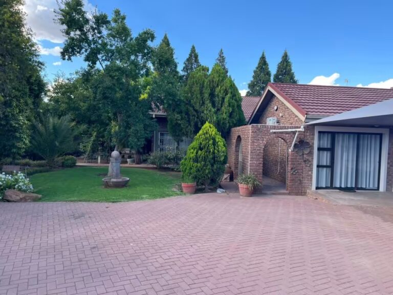 Perfect Bliss Self-catering Gest House in Postmasburg
